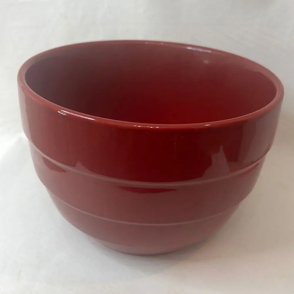 Celebrating Home Mixing Bowl 8 Cups 7 3/4 In Round 5 1/4 Tall Burgundy Red Serve
